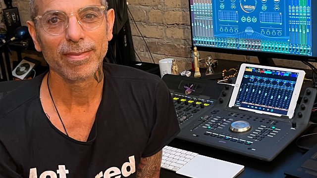 Carmen Rizzo:  I'm just always looking weird sh*t!